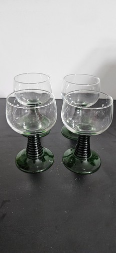 Vintage retro green stem - x,