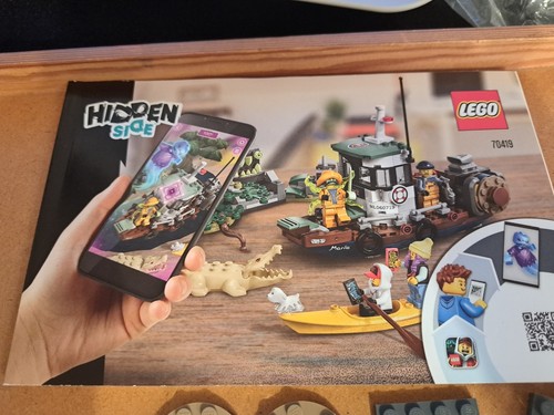 Lego hidden side 70419 wrecked - lego,