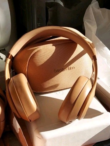 Beats studio pro kim sand - studio, x
