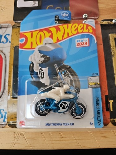 Hot wheels 1966 - triumph, tiger