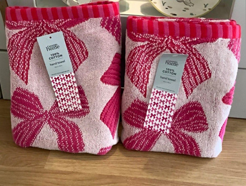 George home 100 - 100%, bows
