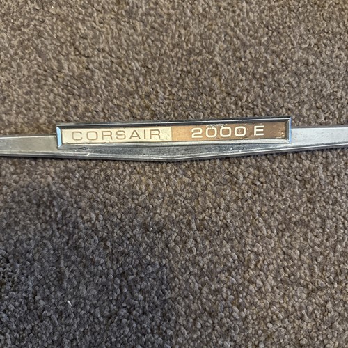 Ford corsair 2000e badge - ford,