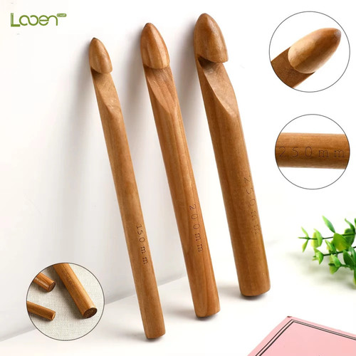 Jumbo bamboo crochet hook - jumbo,