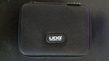 UDG Creator DIGI Hardcase Small Black - DJ Accessory Case for USB, Media, etc