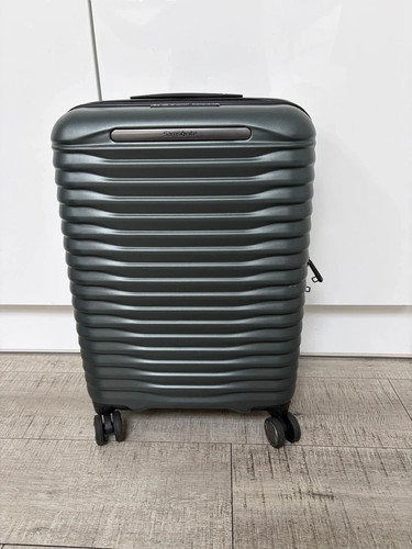 Cabin size hard - size,