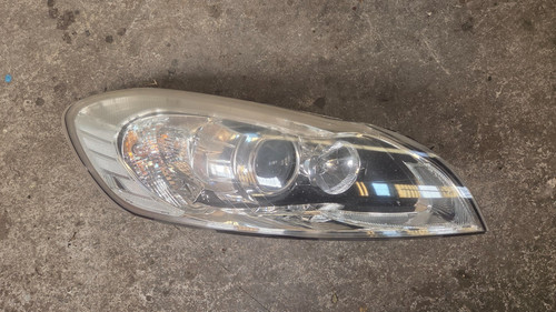 Volvo c70 face lift right - volvo,