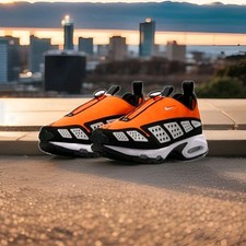 Nike Air Max SNDR Safety Orange FZ2068-800 Women's Size US 8.5 . Men's US 7.