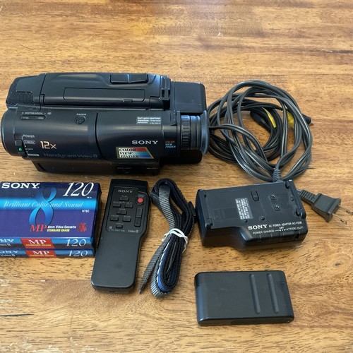 Sony ccd tr33 12x handycam - 12x,