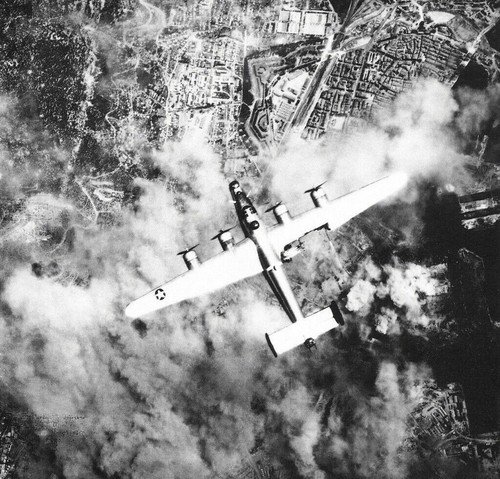 Usaaf b24 liberator over - usaaf,