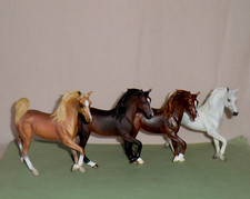 Arabian Horse Figures / Arab Models x 4  ( CollectA )  2 Customs & 2 Originals