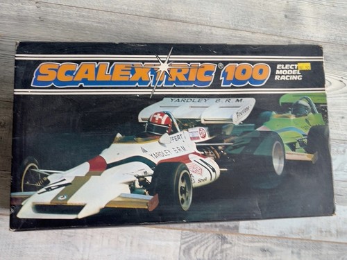 Vintage 1977 scalextric 100 - vintage,