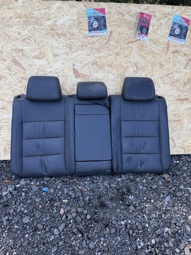 R32 rear seats - rear,