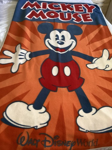 Disney world mickey mouse - mickey,