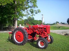McCormick Farmall Super A- AV