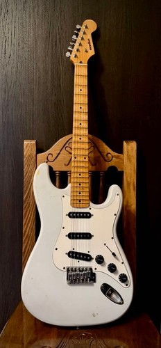Scalloped strat electric - scalloped,