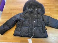 Nwt duck down joom black - nwt,