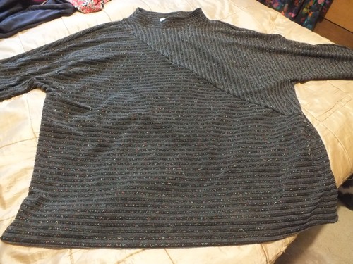 Sahara grey sparkly thread