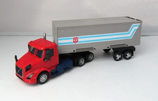 Transformers VNR Optimus Prime Leader Class Volvo Collaboration w/ Trailer