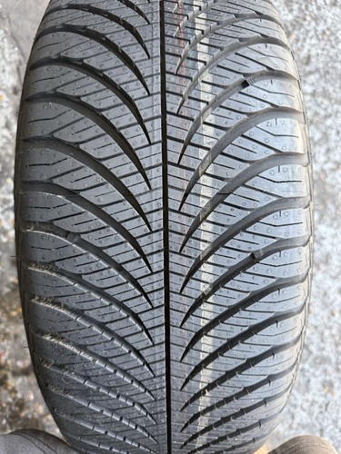 235 r17 goodyear - 1x,