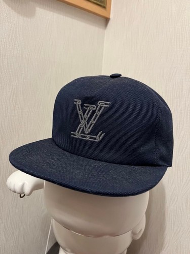 Louis vuitton chain cap - louis,
