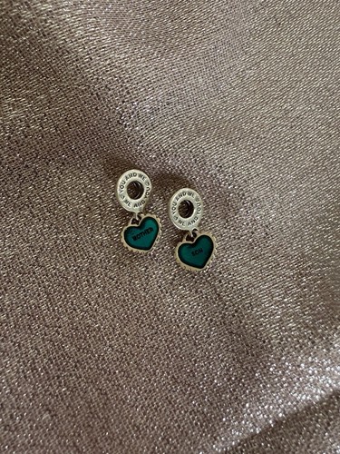 Pandora piece my heart - -,