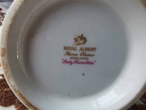 Royal albert bone china - royal, coffee