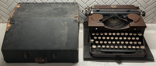 Vintage royal portable - vintage,
