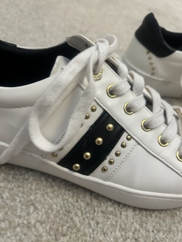 Carvella tennis shoes - tennis, shoes.