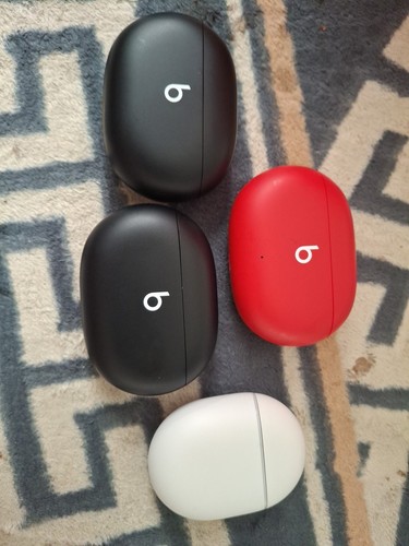 Joblot charging case 3 - joblot, of