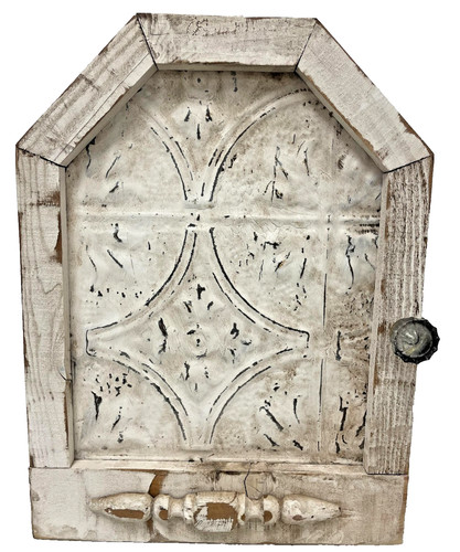 Primitive wood wall - 24",