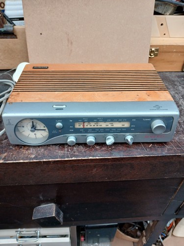 Roberts cr2001 clock - roberts, radio