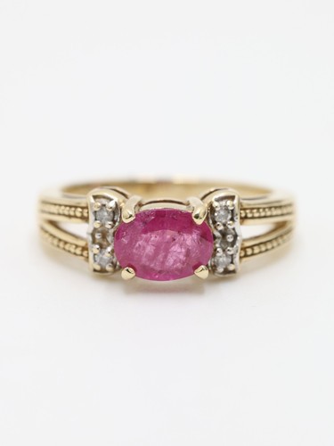 Pink sapphire diamond ring - &,