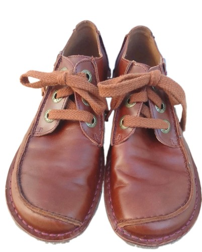 Clarks artisan size funny - size,
