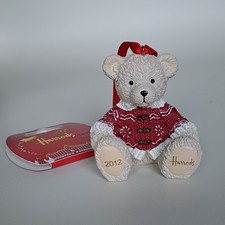 Harrods 2012 Chester Resin