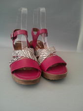 Moshulu Cumin Wild Zebra  pink Leather sandals size 6.5
