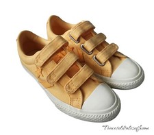 Converse Junior Size 13 Yellow