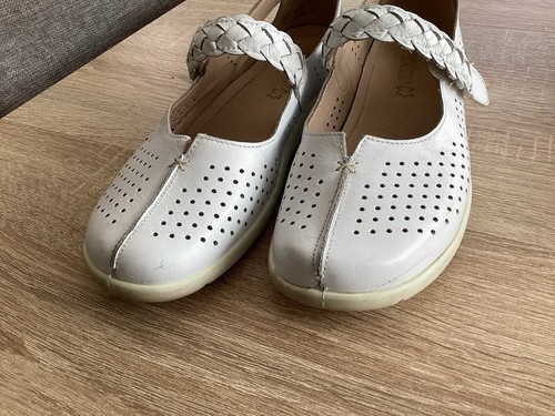 Women hotter shoes - hotter,