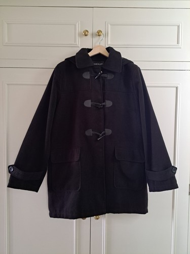 Almond bay black - almond,