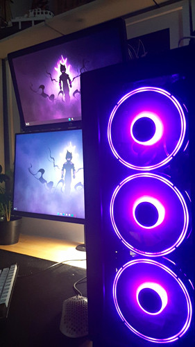 Full gaming setup monitors - setup:, 2