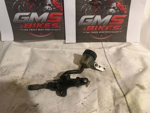 Yamaha rear master - ,