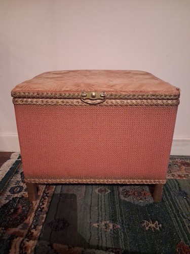 Vintage pink lloyd loom - vintage,