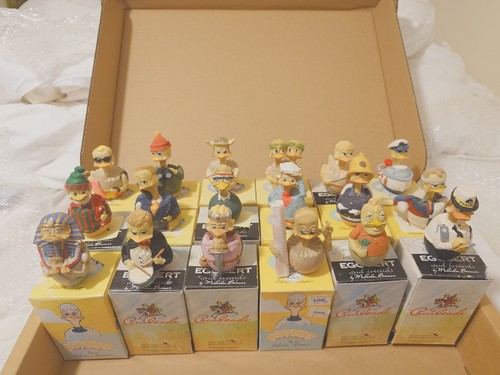 Eggbert friends collectible - &,