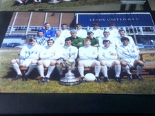 LEEDS UNITED 12X8 INCHES SIGNED GLOSSY PICTURE