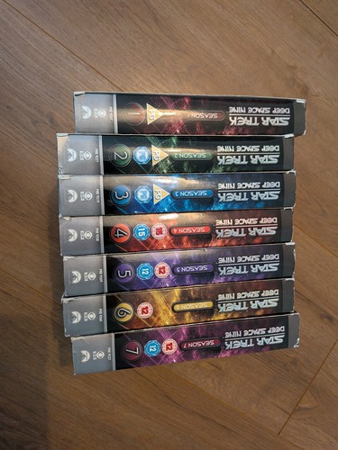 Star trek deep space nine - star,