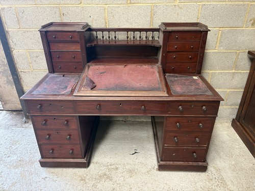 Victorian mahogany pedestal - a,