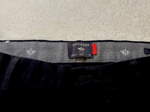 Black levi dockers 34x29 - levi’s,