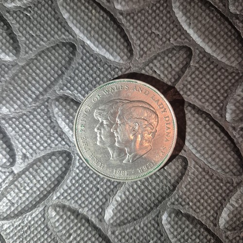 1981 royal wedding crown - royal,