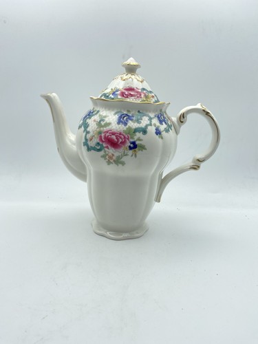 Stunning 8pc royal doulton - 8pc, tea