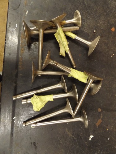 Velocette motorcycle valves - velocette,