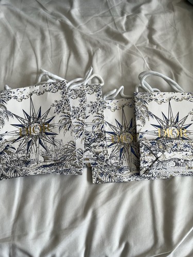 Dior gift bag - pieces,